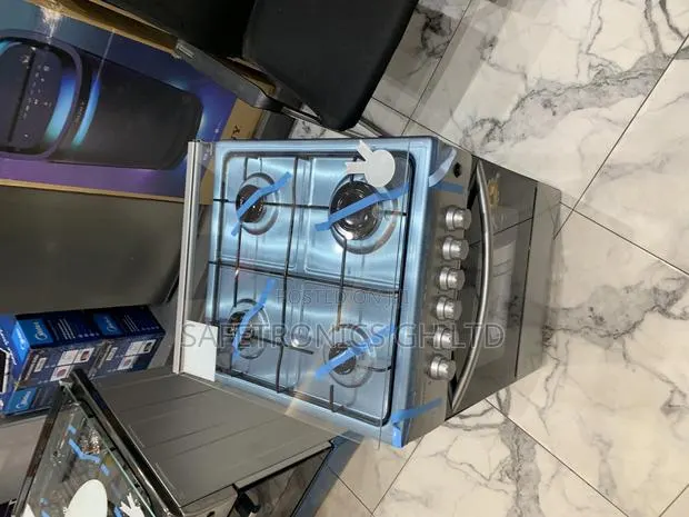 Newest Version Volcano 4-Burner (50x50cm) Gas Cooker · Photo 1