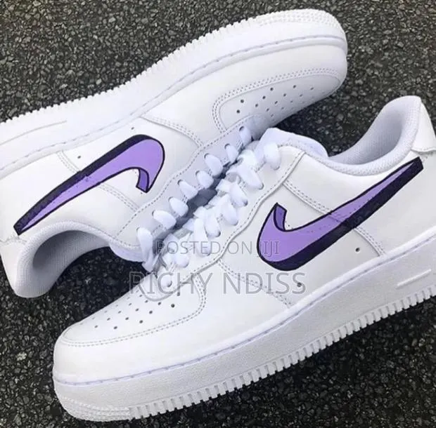 Customed Nike Airforce Af1's Swoosh · Photo 1