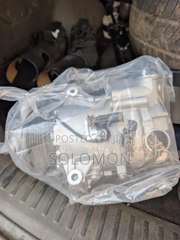 Chevrolet Equinox AC Compressor · Photo 1