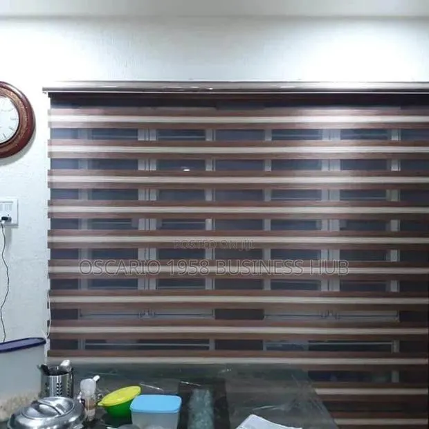 Stylish Modern Window Curtain Blinds · Photo 1
