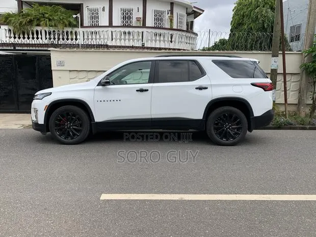 Chevrolet Traverse 2024 White · Photo 1