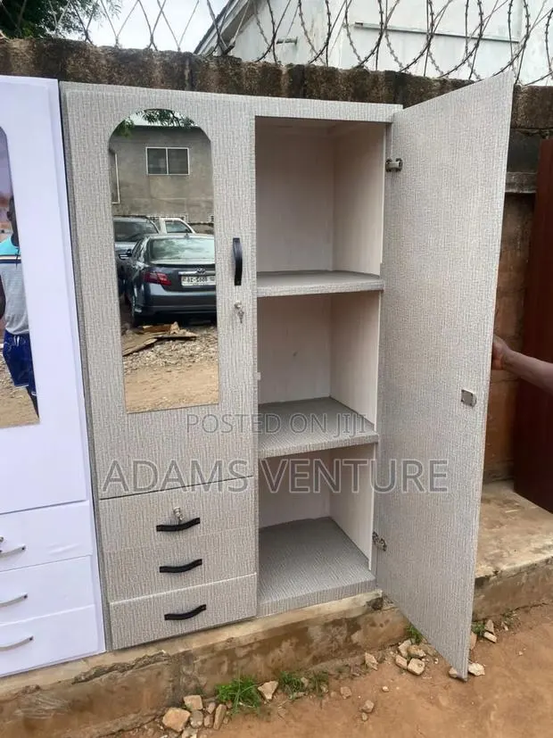 Classic Wooden Wardrobe Double Wardrobe · Photo 1
