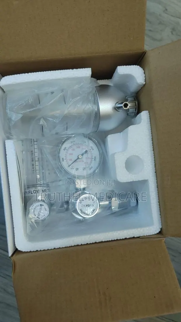 Oxygen Regulator - New Model · Photo 1
