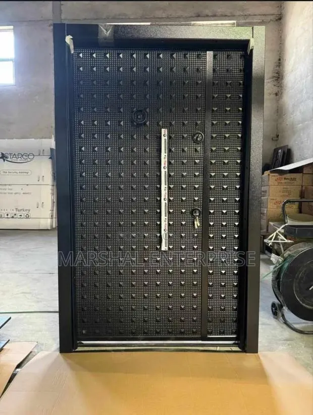 Full Metal Door · Photo 1