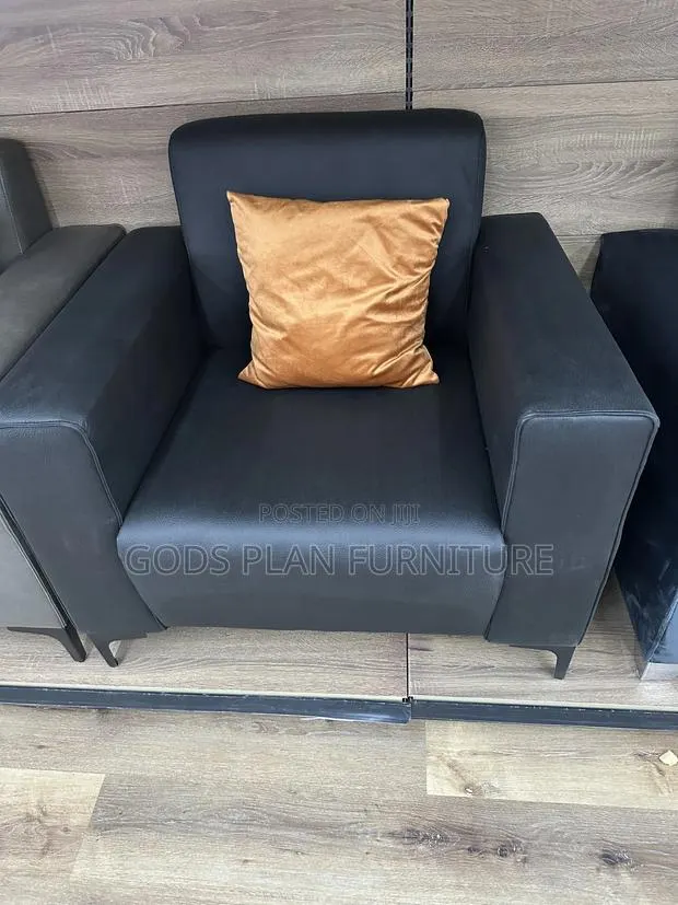 Single Sofa (A1) · Photo 1