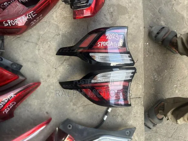 Kia Sportage 2023-25 Taillights Pair · Photo 1