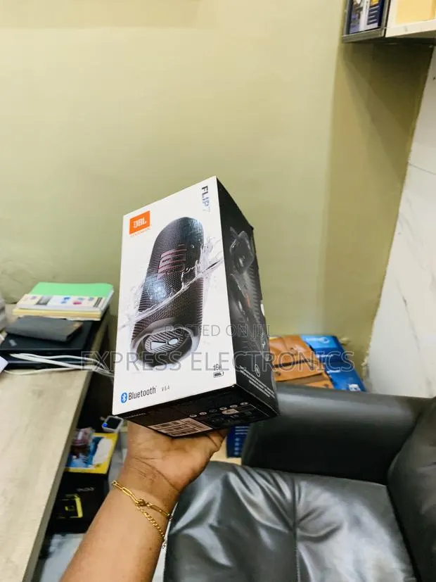 Newly Sealed JBL Flip 7 | Portable Waterproof and Drop-Proof Speaker · Photo 1