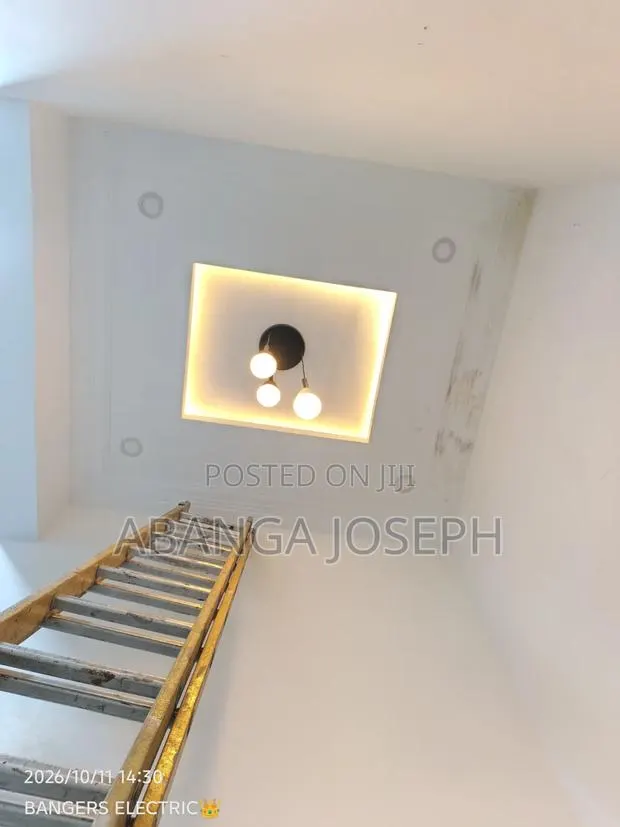Electrician · Photo 1