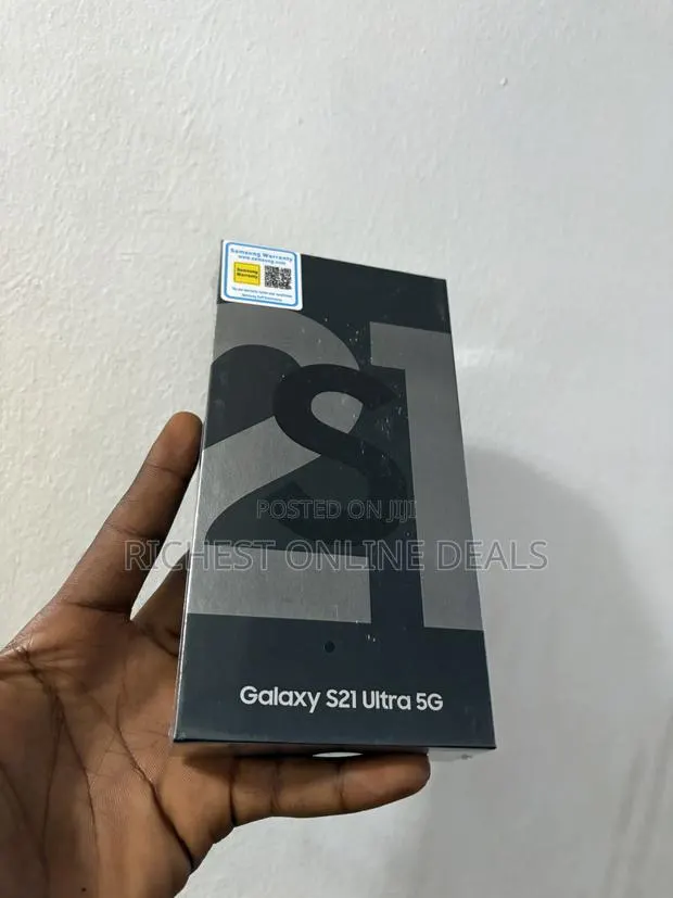 New Samsung Galaxy S21 Ultra 5G 128 GB Black · Photo 1