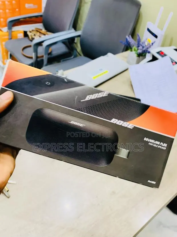 Newly Sealed Bose SoundLink Flex Rugged,waterproof Portable Bluetooth · Photo 1