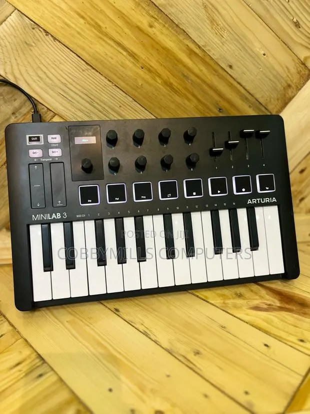 Arturia Minilab 3 · Photo 1