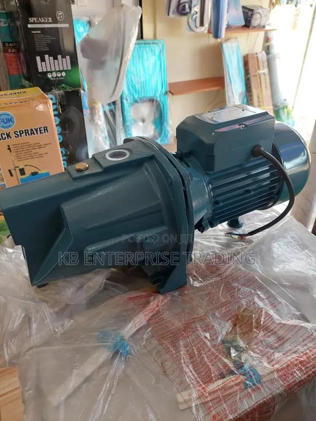 ECOOLMAX Electric Water Pump Cast Iron Body With High Pressure Output · Photo 1