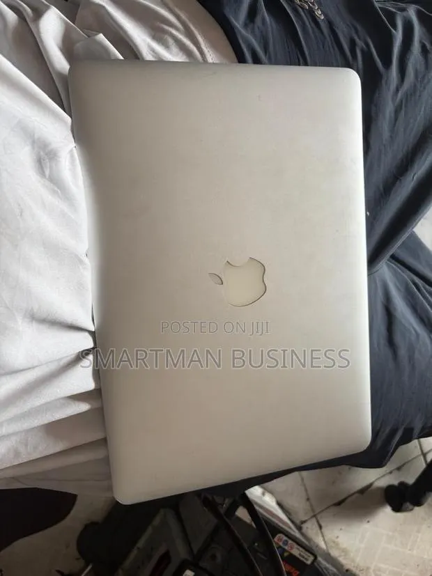 Laptop Apple MacBook Air 16GB Intel Core i5 eMMC 500GB · Photo 1