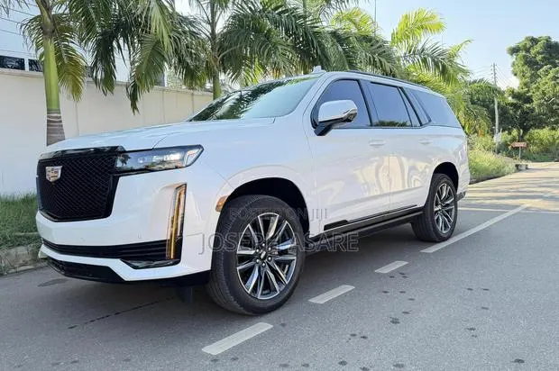 Cadillac Escalade 2022 White · Photo 1