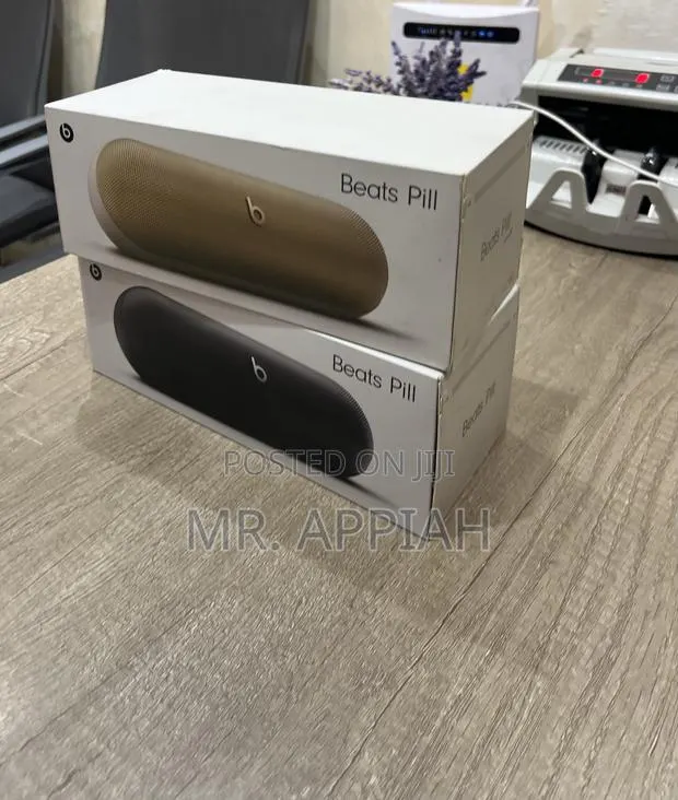 Extremely Classic Beats Pill Wireless Bluetooth Speaker(Black) · Photo 1