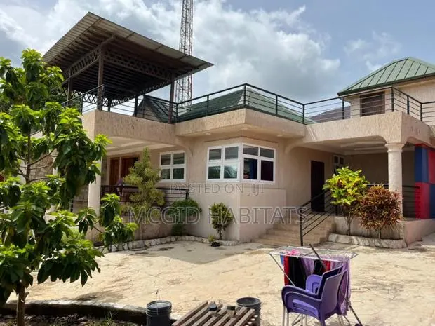 Furnished 4bdrm House in Aburi for sale · Photo 1