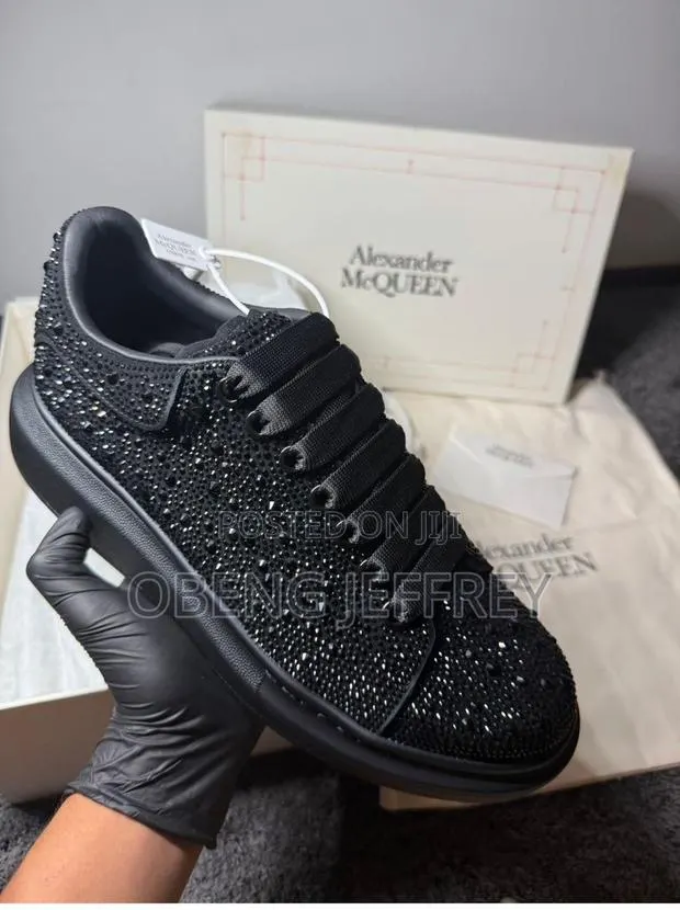 Original Alexander McQueen Black Rhinestones · Photo 1