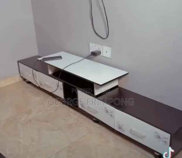 TV Stand Console · Photo 1