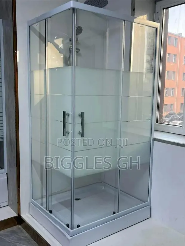 Glass Shower Cubicle · Photo 1