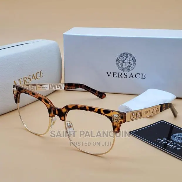 Versace Wear · Photo 1