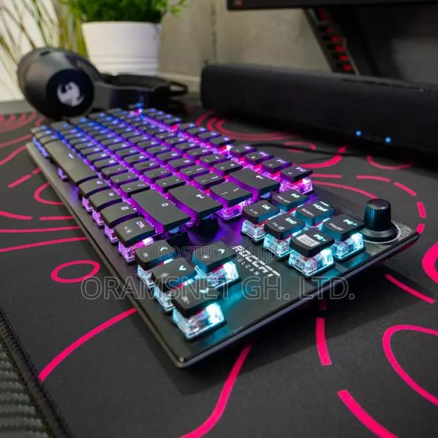 Roccat Vulcan TKL RGB Mechanical Keyboard · Photo 1