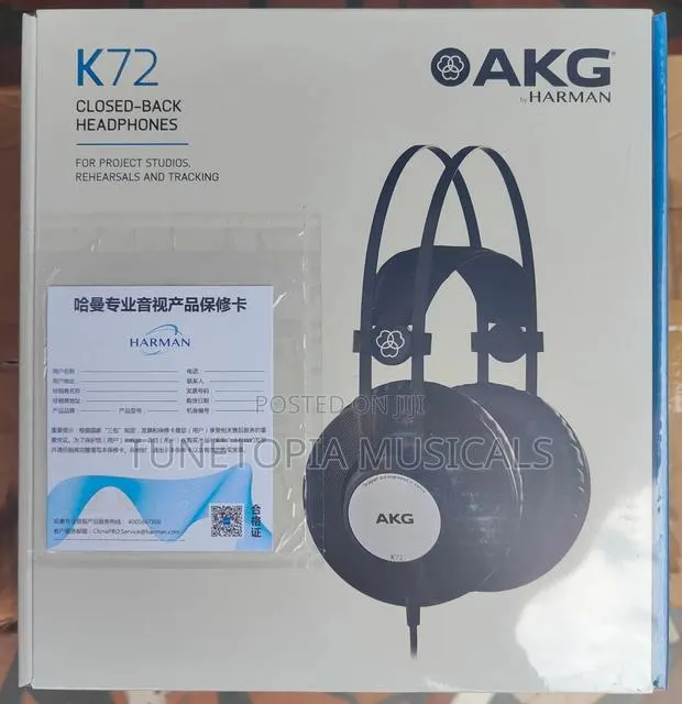 Akg Closed-Back Studio Headphones · Photo 1