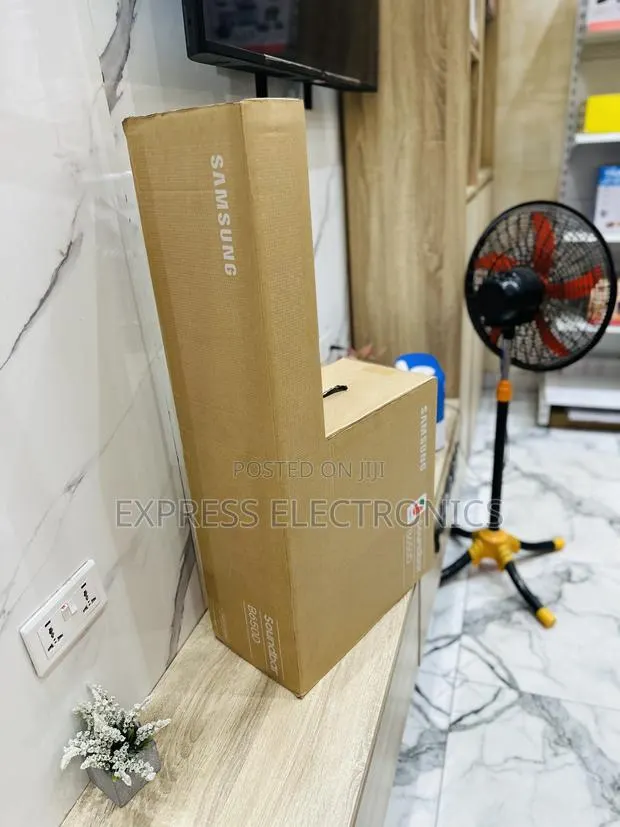 Highly Recommended B650d Sound System Black · Photo 1