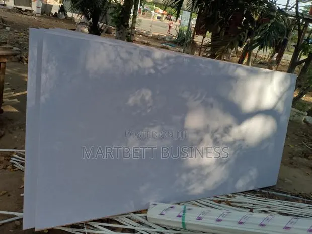 Full Size 8feet By 4feet White Maker Board · Photo 1