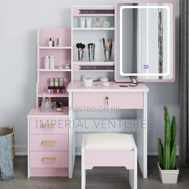 Quality Women's Pink Dresser · Photo 1