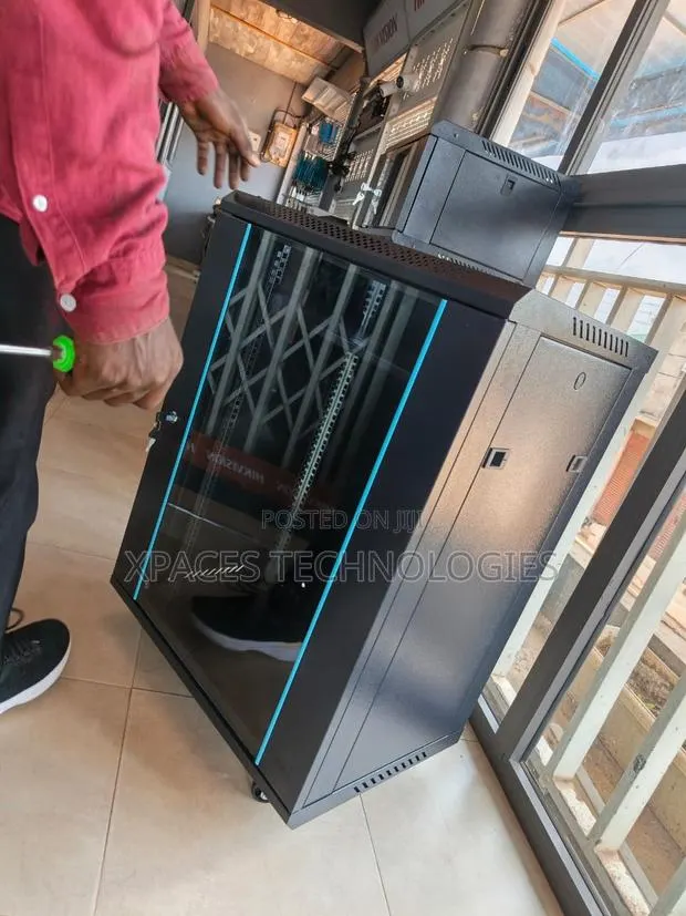 15u Open Frame Server Rack Network Cabinet 19 Inch 800hx 600w Black · Photo 1
