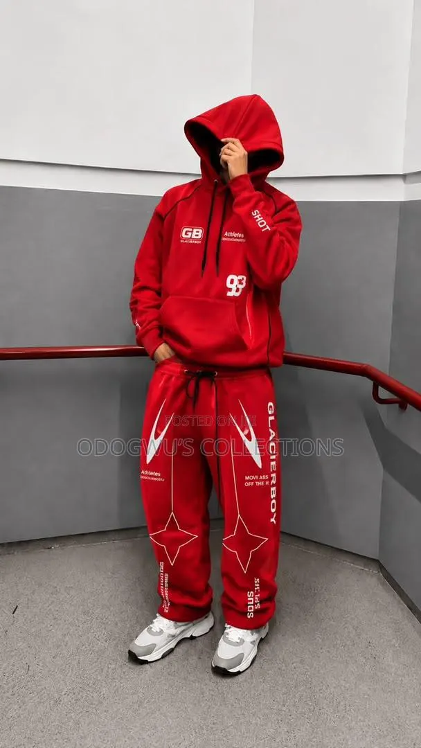 Hoodie Top and Down · Photo 1
