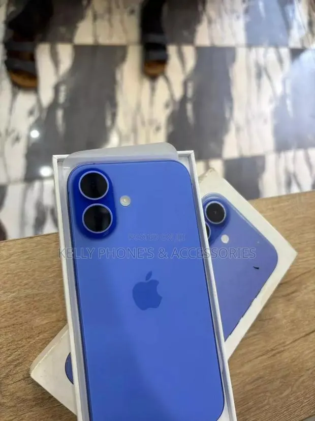 Apple iPhone 16 256 GB Blue · Photo 1