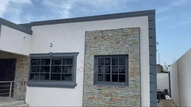 3bdrm House in Pandak Agency, Oyarifa for rent · Photo 1
