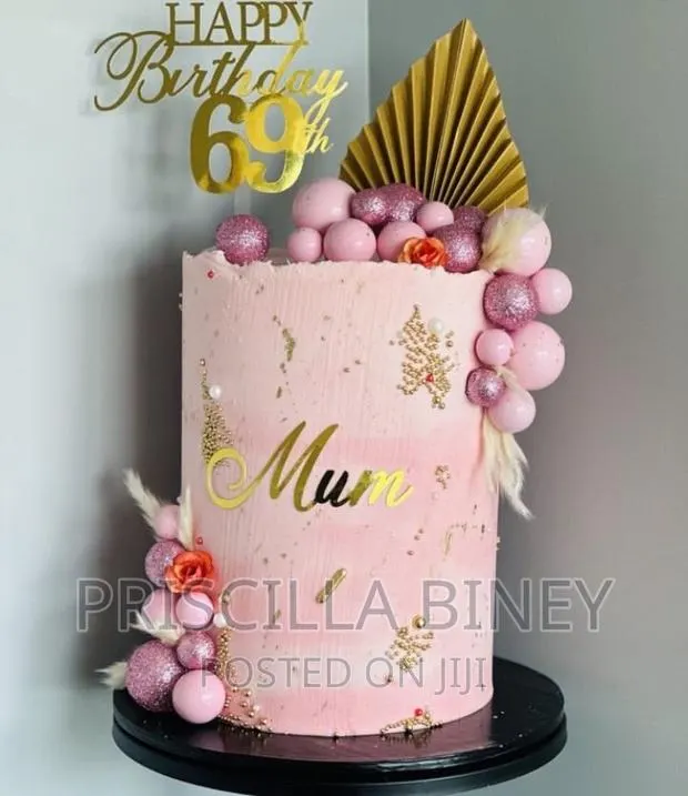 Strawberry Birthday Cake · Photo 1