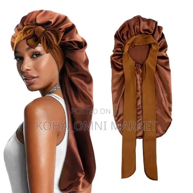 Long Braids Bonnet · Photo 1