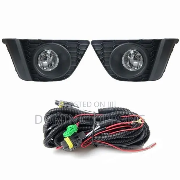 Honda Fit 2014-2016 Fog Light and Cover Set · Photo 1