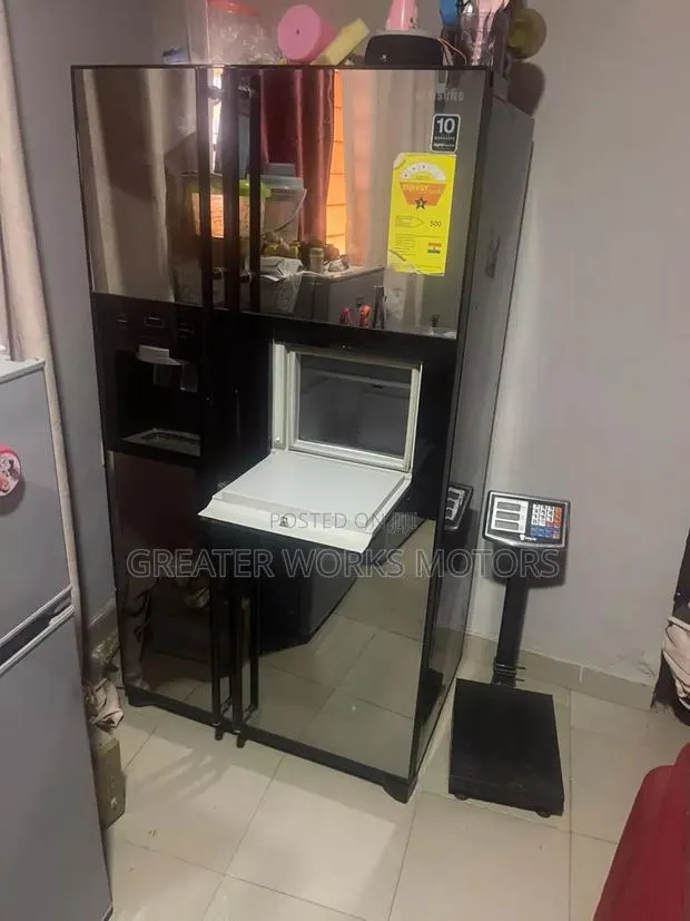 Samsung Fridge · Photo 1