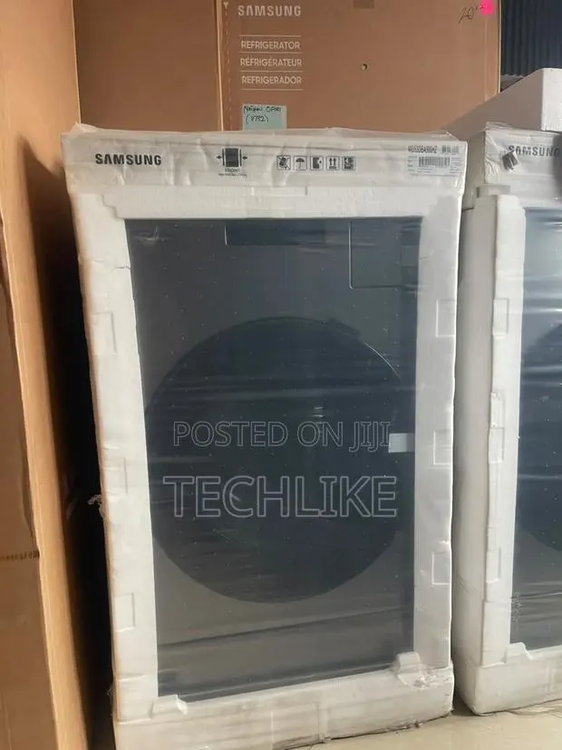 Samsung Bespoke AI Washer/Dryer Machine · Photo 1