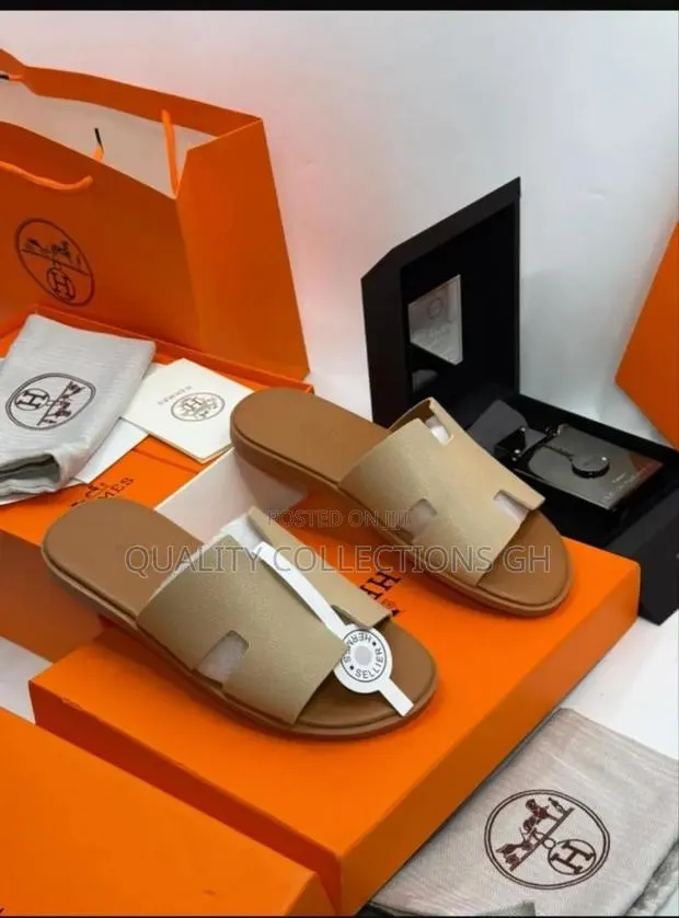 Hermes Slippers · Photo 2