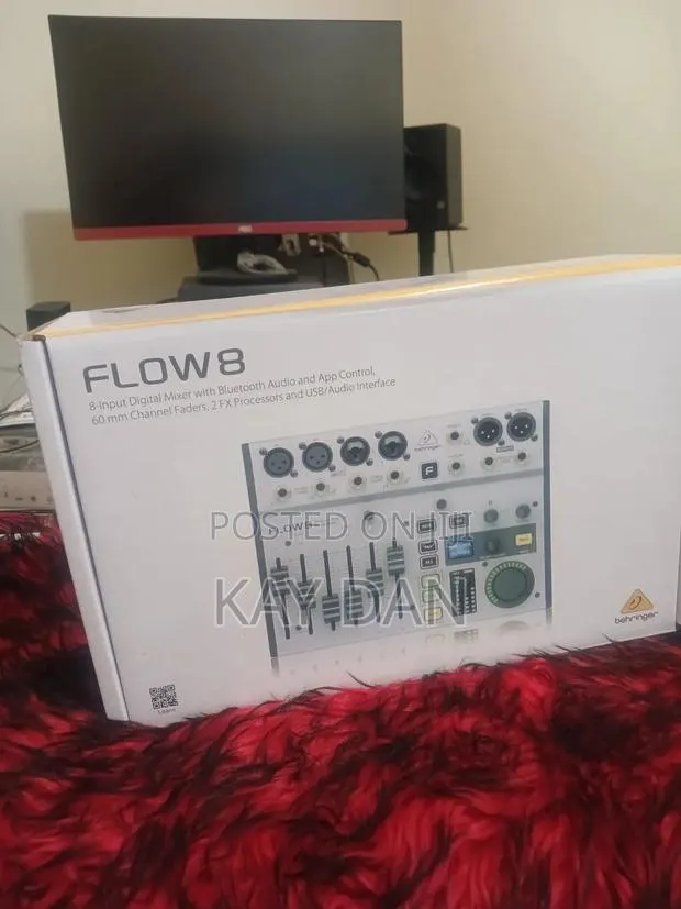 Behringer Flow 8 · Photo 1