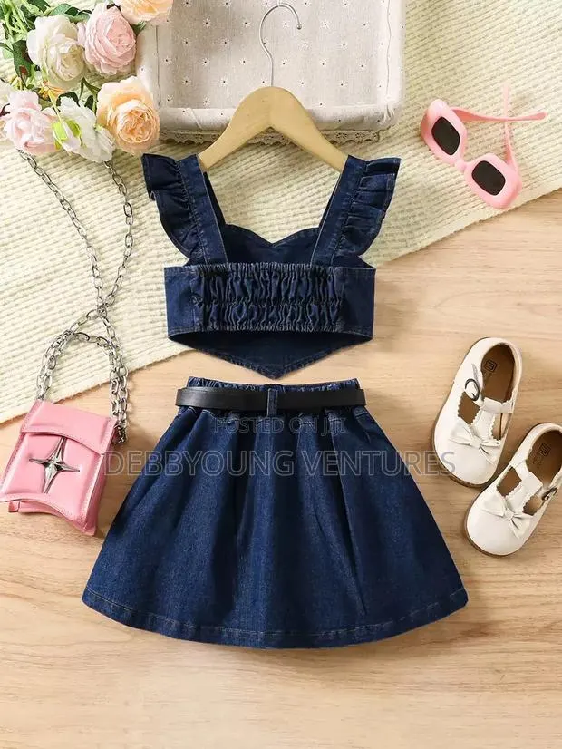Summer Flutter Sleeve Decorative Button · Photo 1