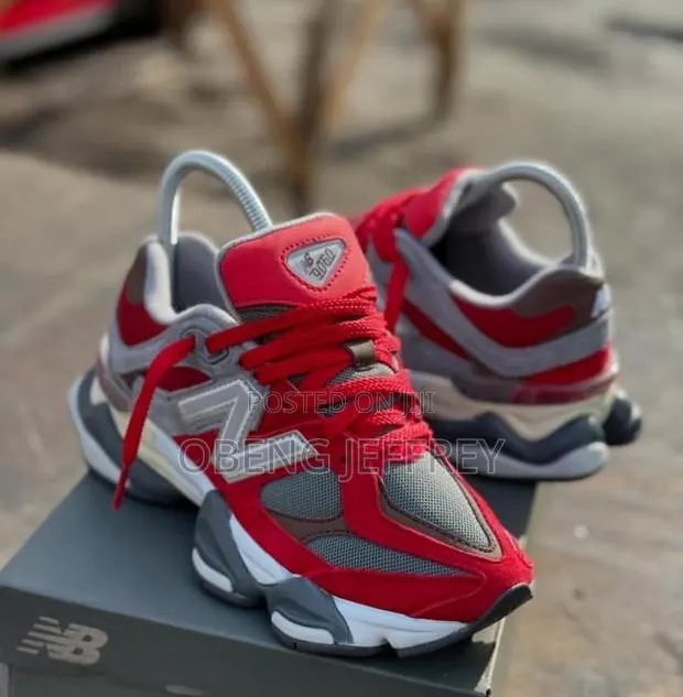 Original New Balance 9060 Red · Photo 1