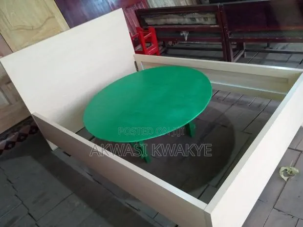 Double Bed , Foreign Chipboard Original · Photo 3