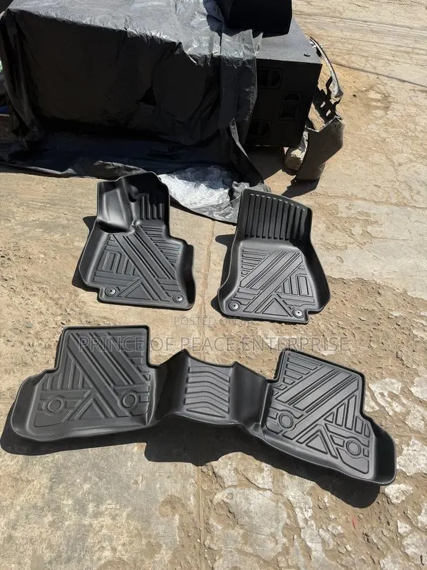 Mercedes Benz E-Class 2010 2016 W212 Floor Mat or Carpet · Photo 1