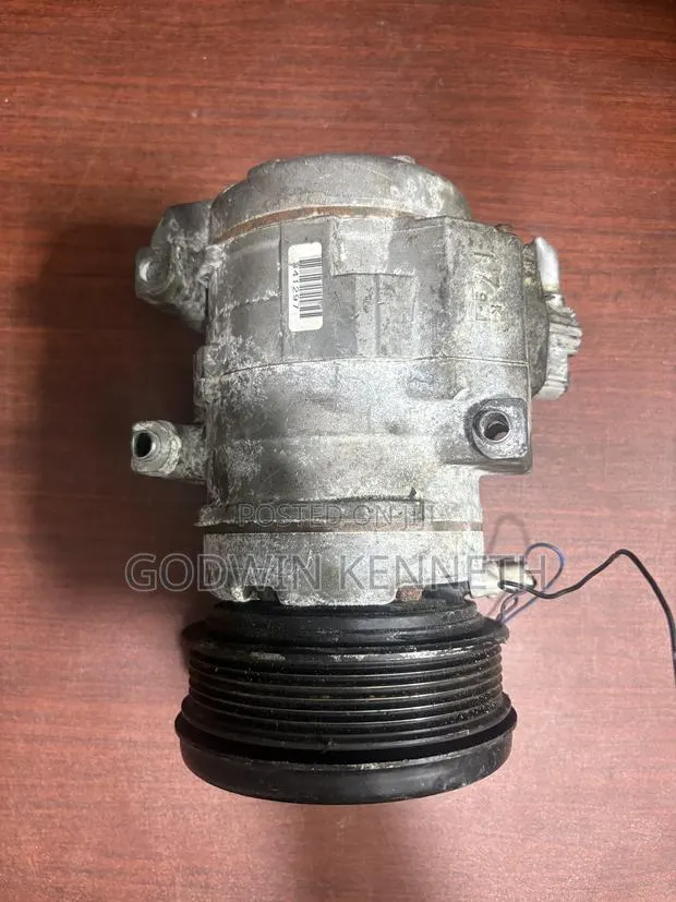 Mazda MPV 2002-2006 a/C Compressor · Photo 1