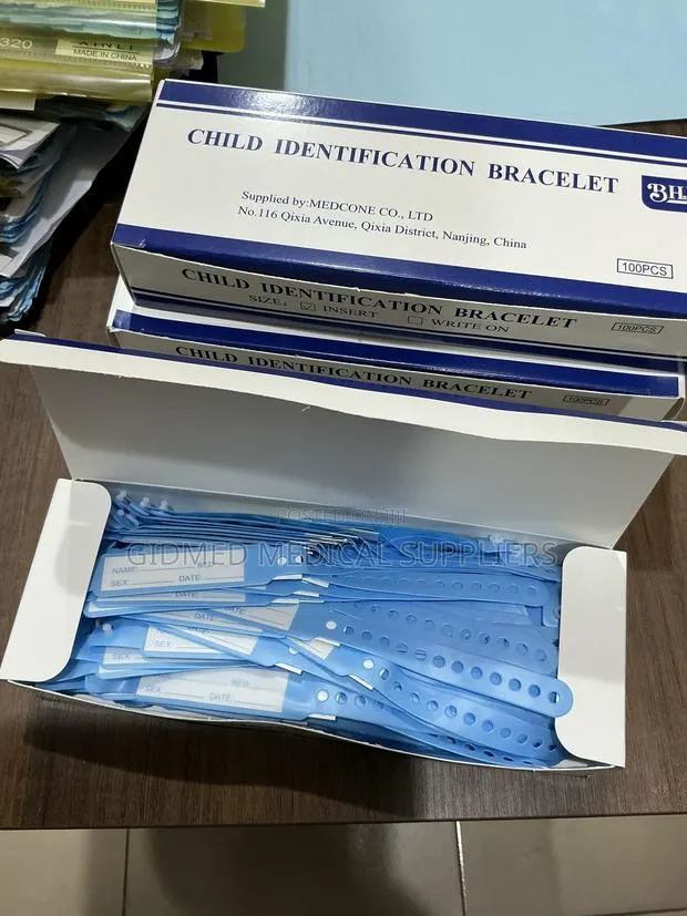 Identification Band Adult/Child · Photo 1