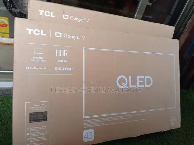 Smart TCL Television With Screaming Apps · Photo 1