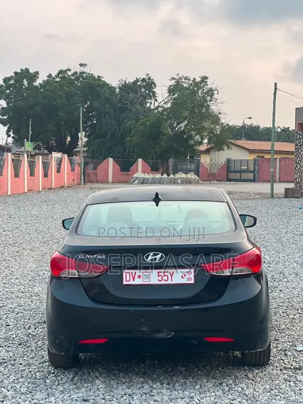 Hyundai Elantra 2013 Black · Photo 1