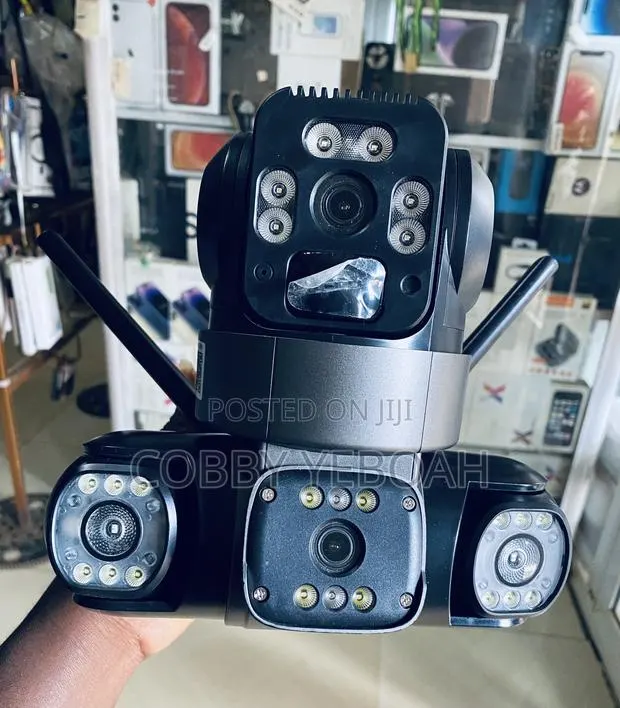 Ultra HD 4G Solar Triple-Lens Camera · Photo 1