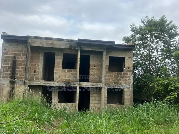 8 Bedroom Flat · Photo 2